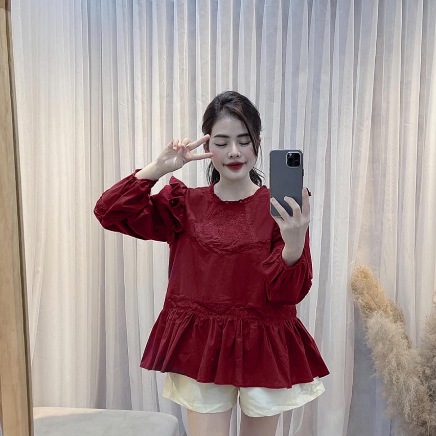 Set áo cổ tròn viền ren thêu hoa ngực bèo vai tay dài bo chun + quần short lưng thun 2 túi 0SET.00609