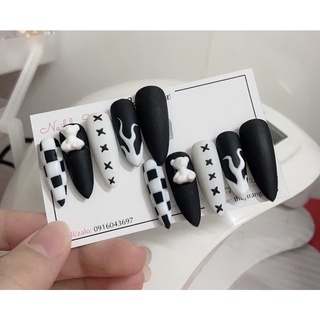 Ảnh thật Nailbox siêu cá tính đính charm gấu - Tặng kèm dũa + bông cồn + keo + miếng dán