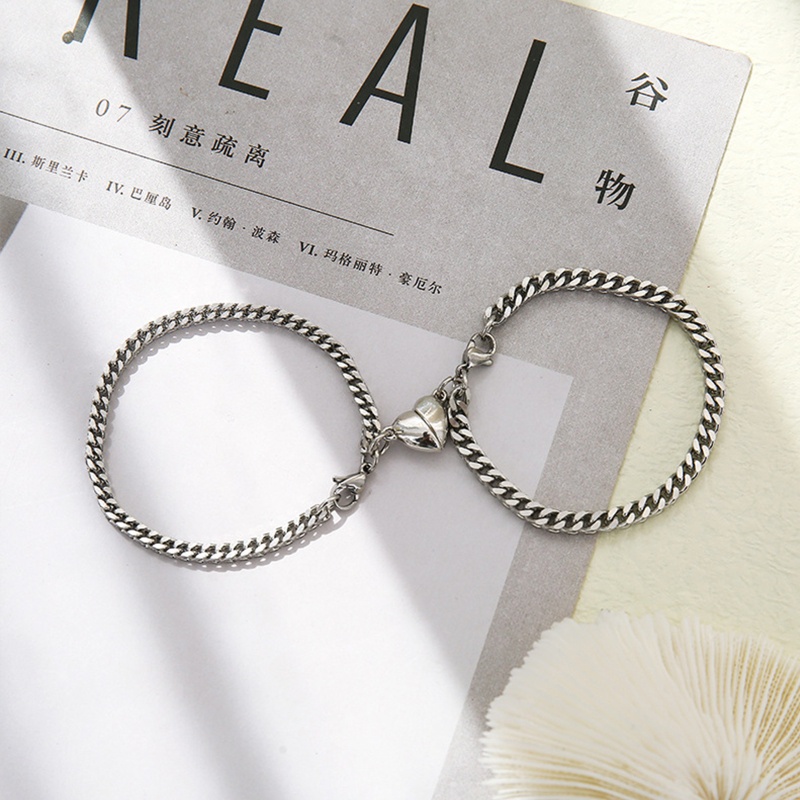 1 Cặp Vòng Tay Tình Bạn Mặt Trái Tim Cho Cặp Đôi