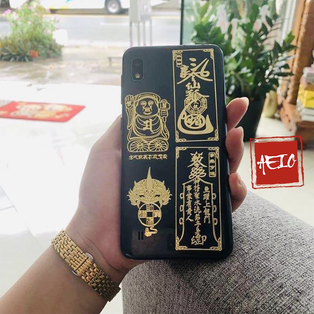 Miếng dán hộ thân bằng mạ vàng sáng bóng đẹp trang trí cho mặt lưng điện thoại , máy tính bảng ,laptop ...