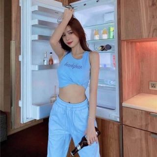 Set áo croptop quần bom