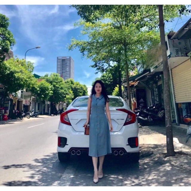 Váy thiet ke cổ đức that nơ lung