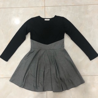 thanh lý quần vay, đầm đồ còn đẹp không có lỗi gì nha...................................................................