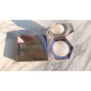 Phấn Bắt Sáng nhũ DREY PRETTY Diamond