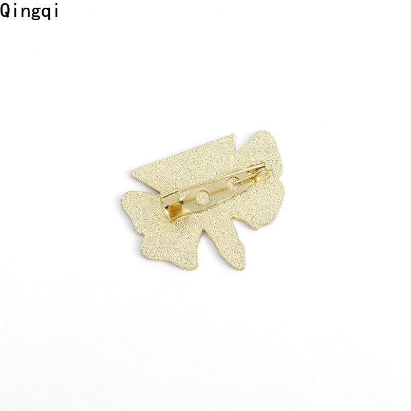 Trâm cài áo Miss Zoe hình bướm/ mặt trăng hoạt hình 5 kiểu dáng dành cho trẻ em