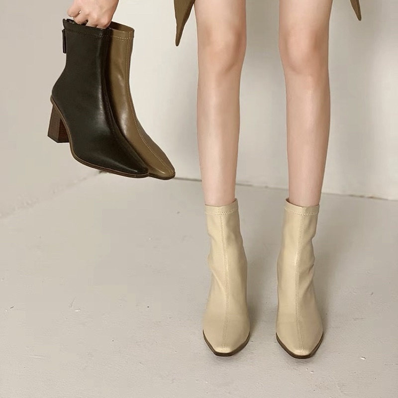 Boots nữ cổ ngắn da trơn ôm chân gót vuông cao 6,5cm