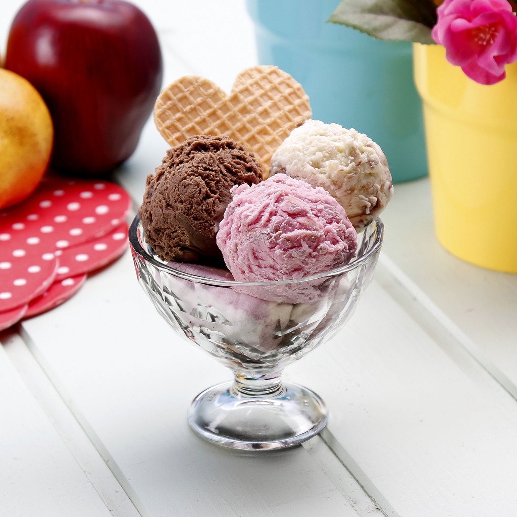 Ly kem thủy tinh Diamond 220ml