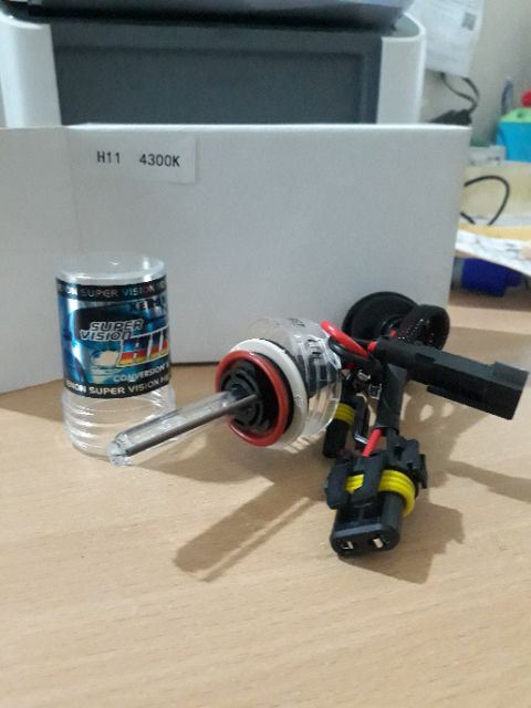 1 bóng xenon  chân H1,H7 H11 ,D2H, 9005 các màu Vàng 3000k hoặc 4300K  hoặc 6000k  cho đèn bi gầm , đèn pha xe Nouvo 5 6