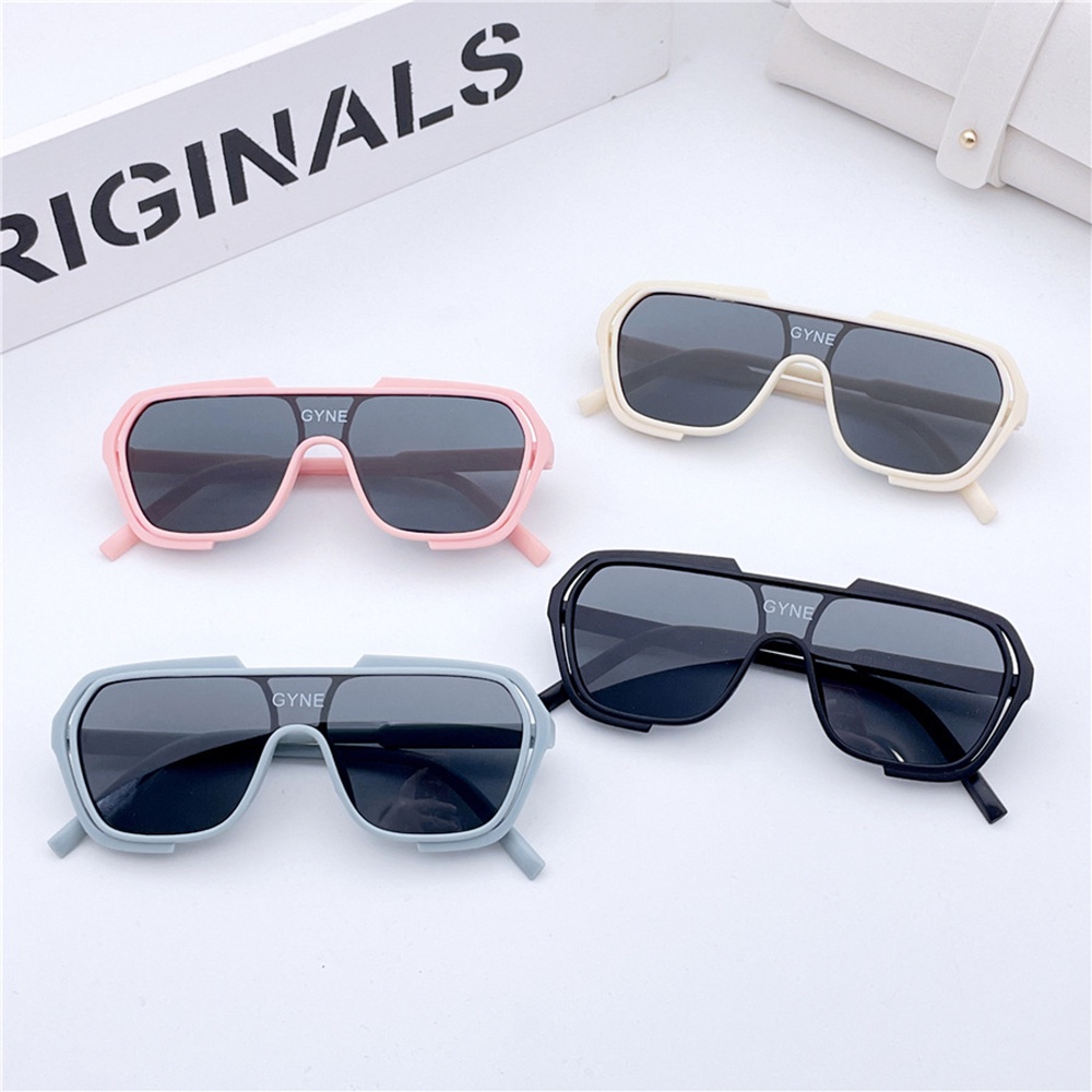 Kính Mát Thời Trang Với 7 Màu Sắc Đa Dạng