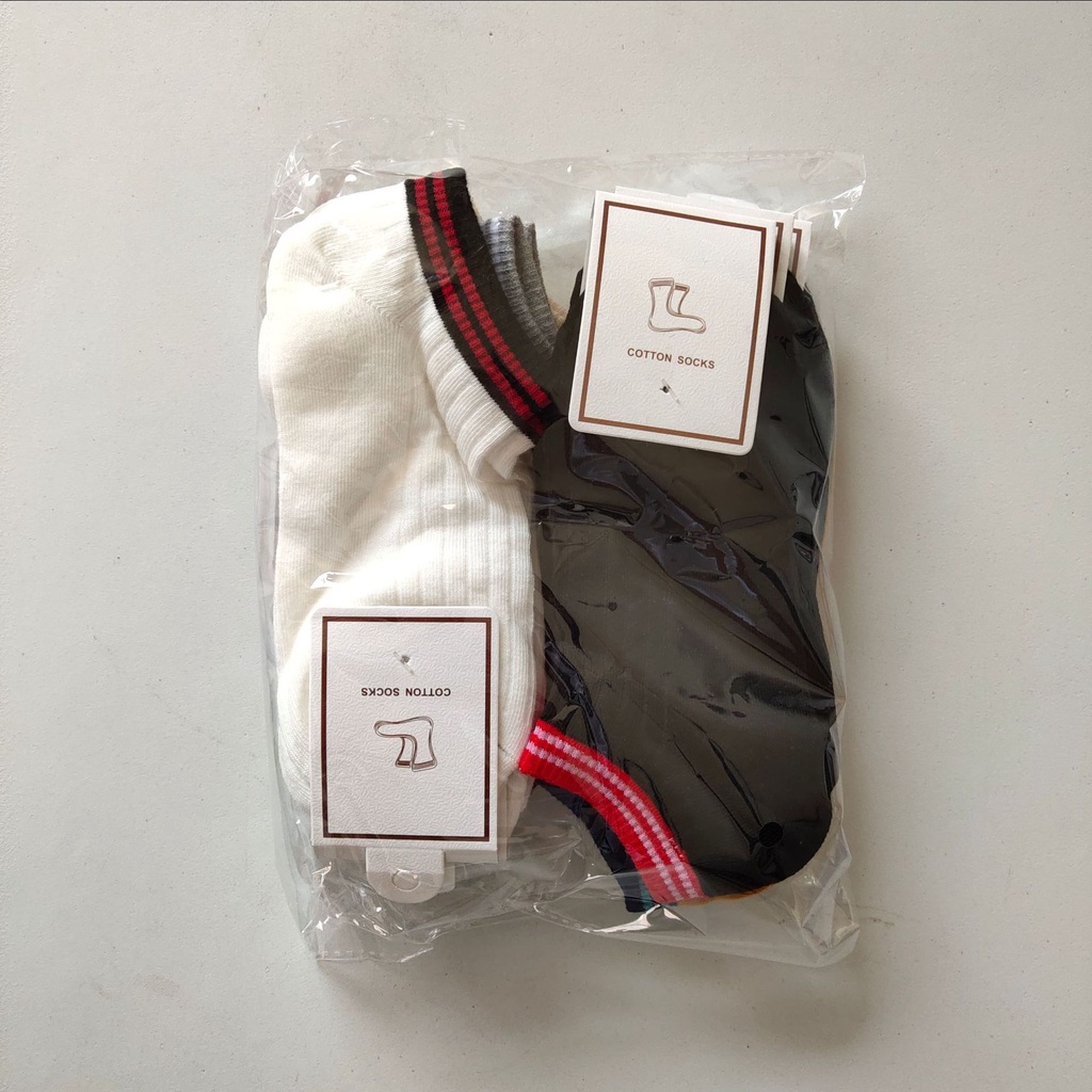 đôi tất nữ họa tiết sọc ngang thời trang