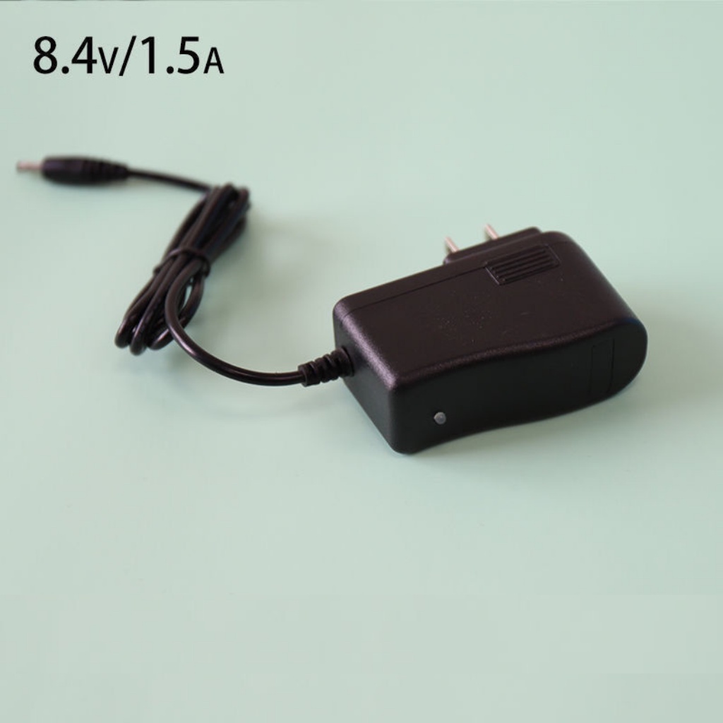 Sạc Pin Áo Quạt Điều Hòa Cao Cấp DC, 8.4V/1.5A (phụ Kiện Rời)
