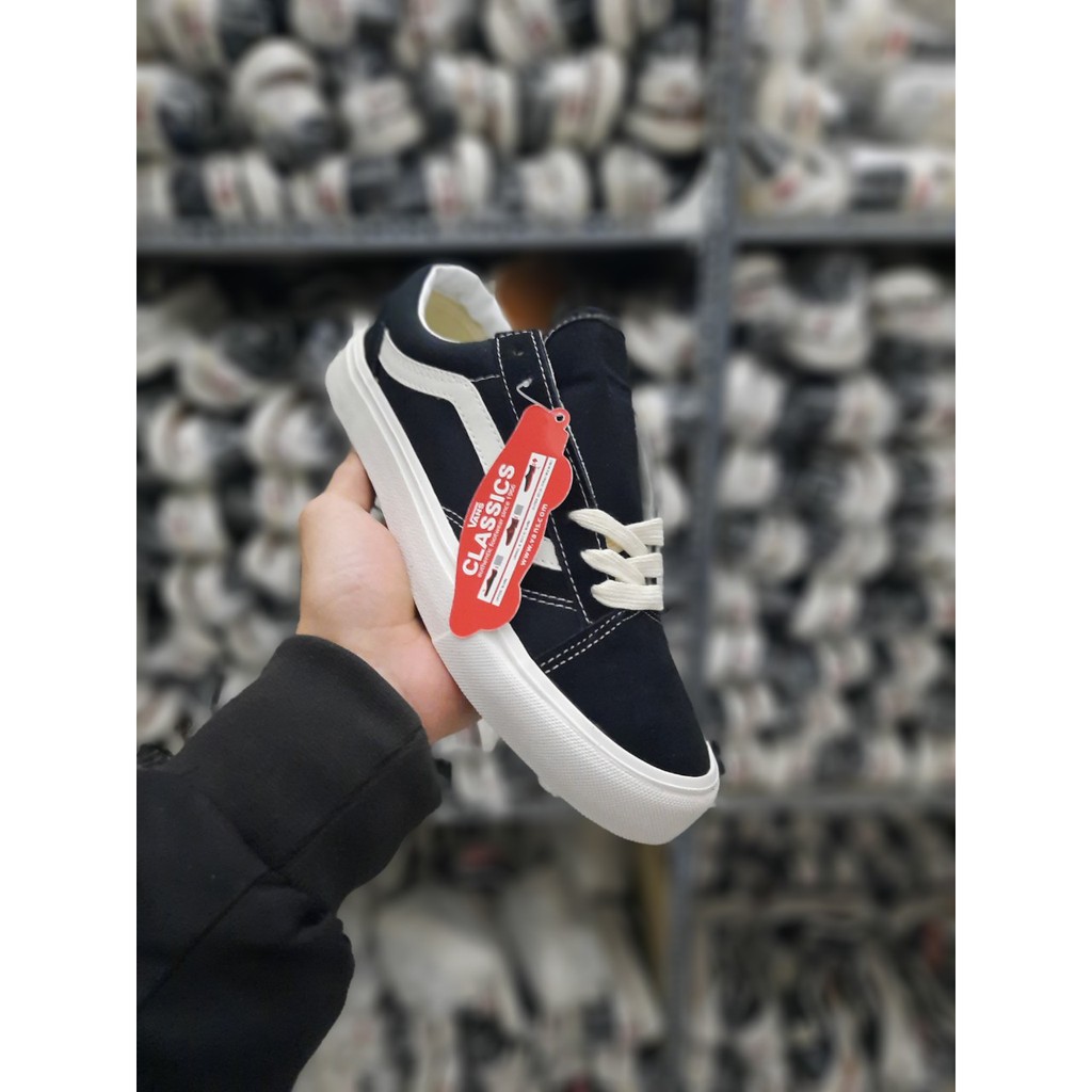 Giày thể thao Vans Vault lót da, đế khâu nam - nữ