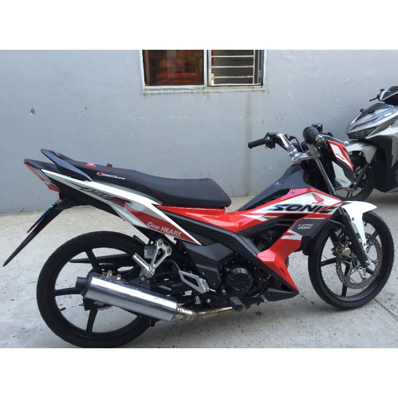 Mút yên sonic , da yên