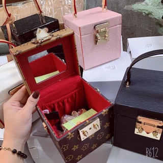 Cốp vuông Lờ Vê