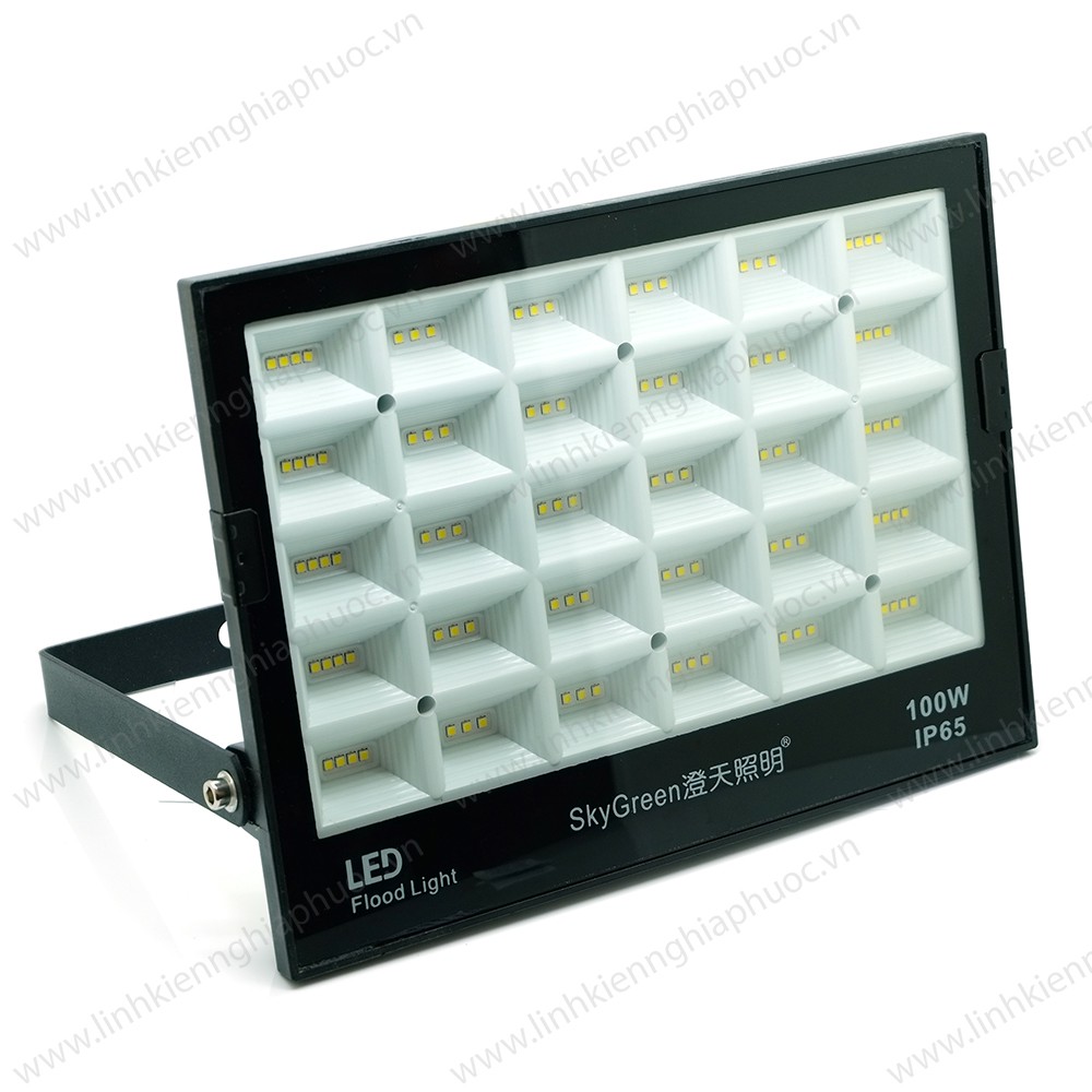 Đèn pha LED chiếu sáng bảng hiệu SKygreen