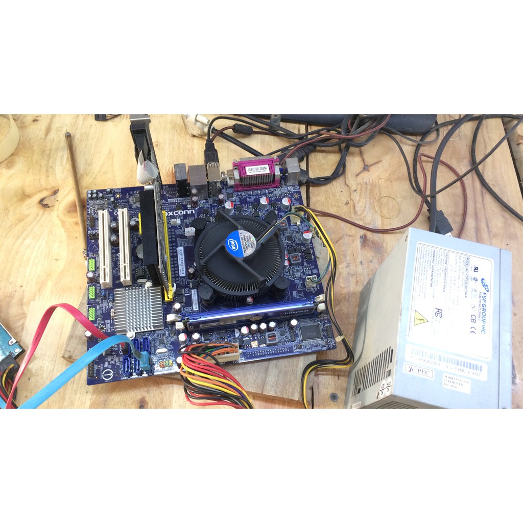 Mainboard Foxconn H55MXV tặng kèm I3-540 Chính hãng