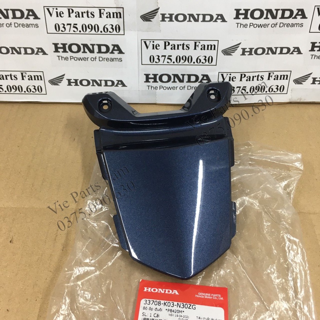 Ốp đuôi sau, mu rùa, ốp trên đèn hậu Wave RSX Fi 2014-2023 , din Honda 100%