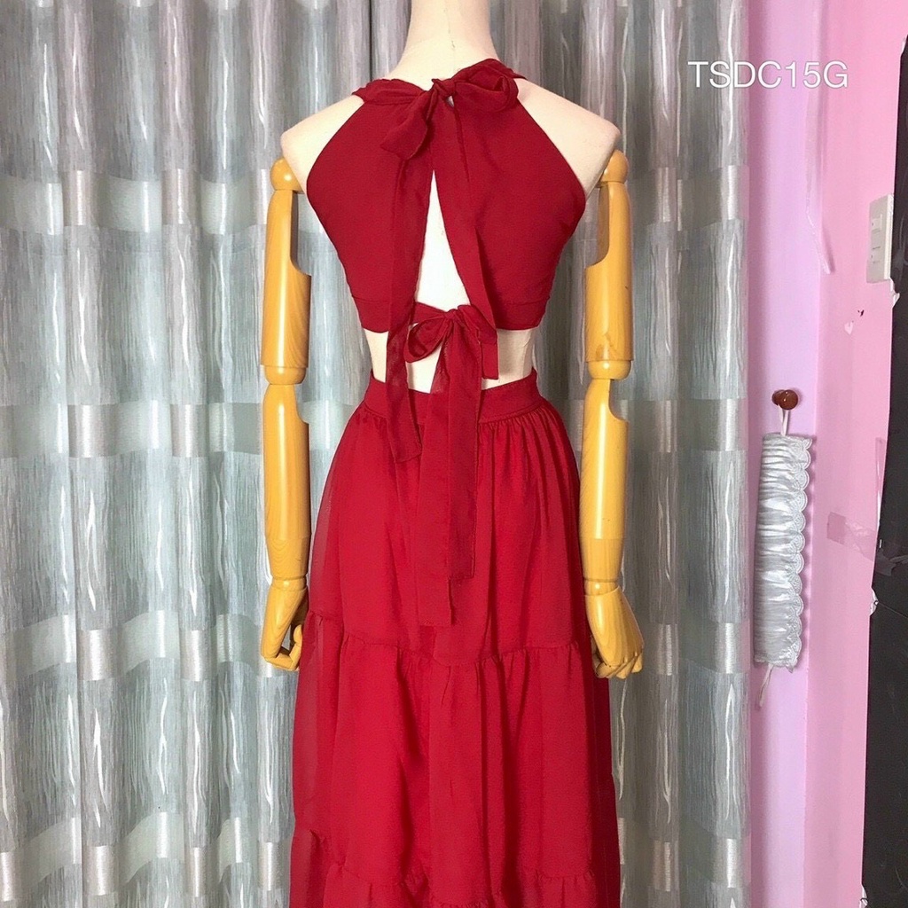 Sẵn Đầm Maxi Yếm Voan khoét eo Dáng Xòe, Váy thiết kế hở lưng Đi biển Hoạ Tiết Hoa Nổi Bật SAVVY Dress KSVD02300