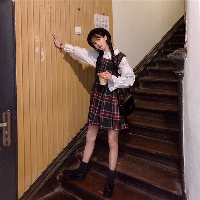 Set váy caro kèm áo sơmi tay bồng ( caro yếm đỏ ) | BigBuy360 - bigbuy360.vn