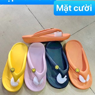 Dép kẹp mặt cười