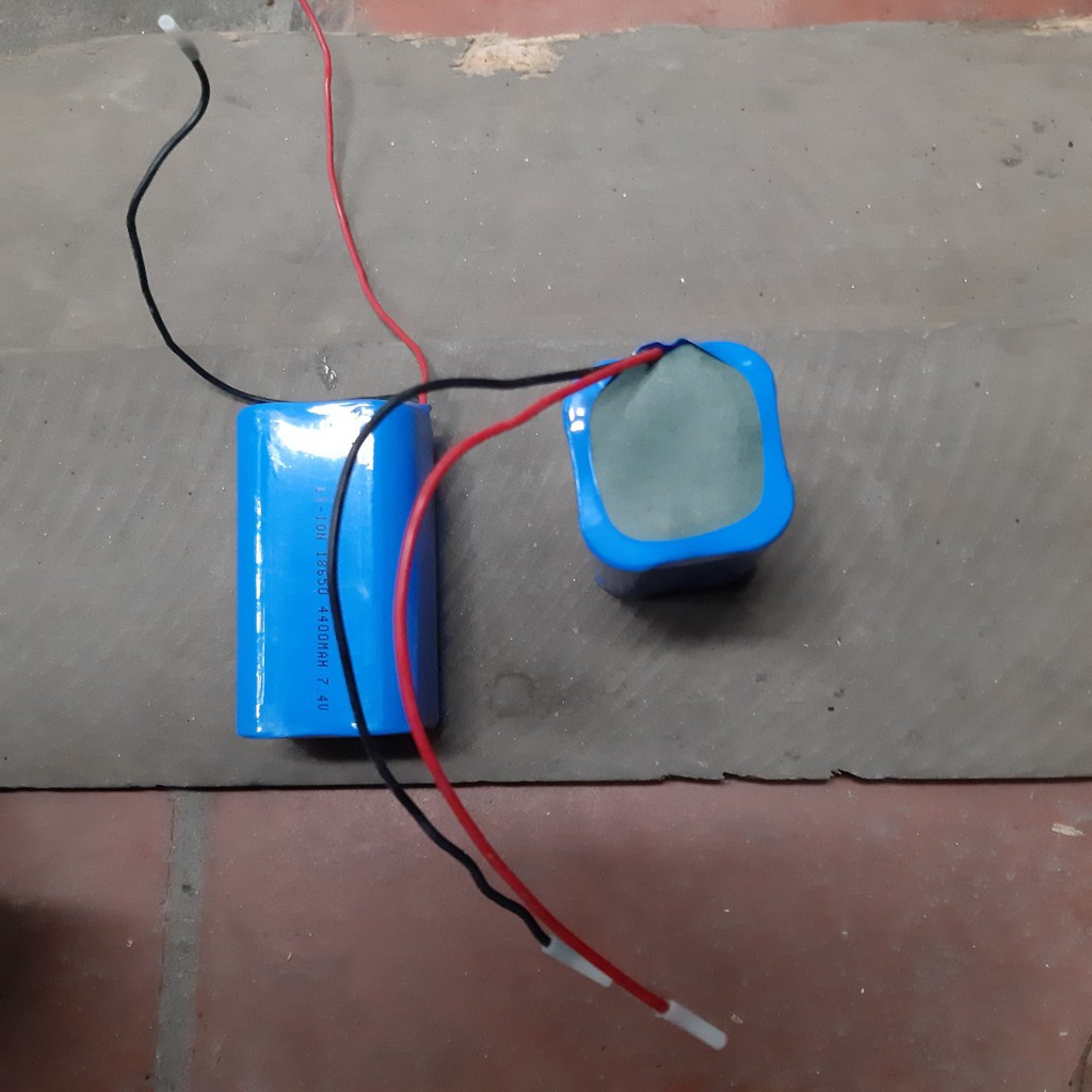 Pin sạc 14,8V_2200mah