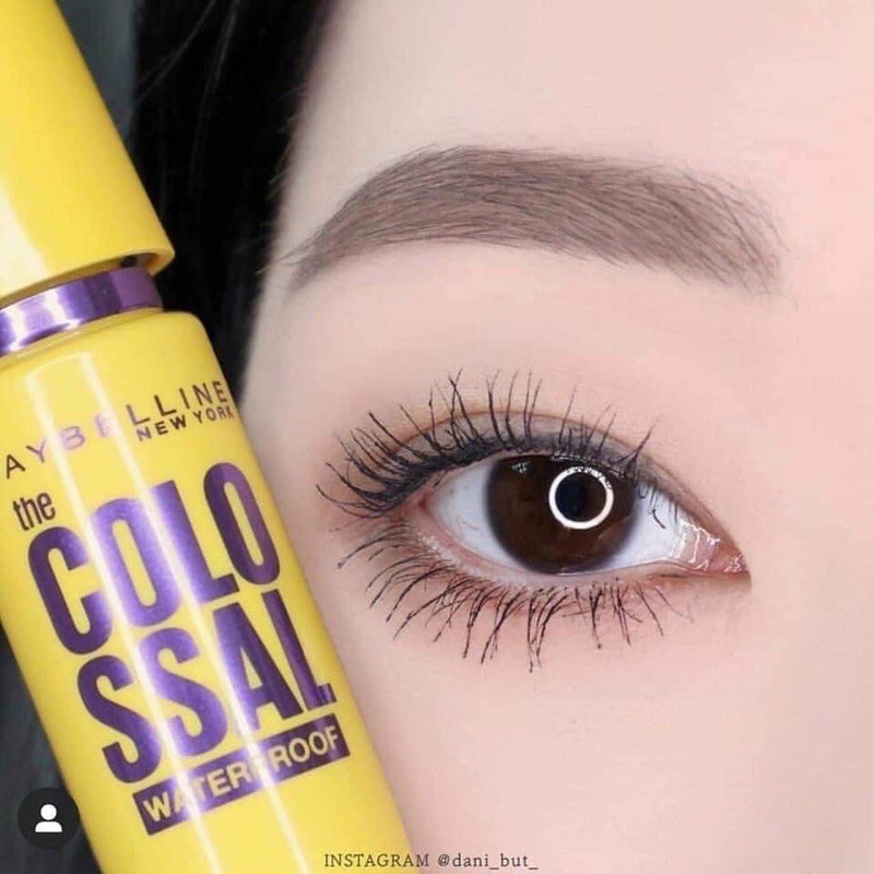 Mascara Maybeline vàng 7x, giúp mi dày, đen, không vón cục