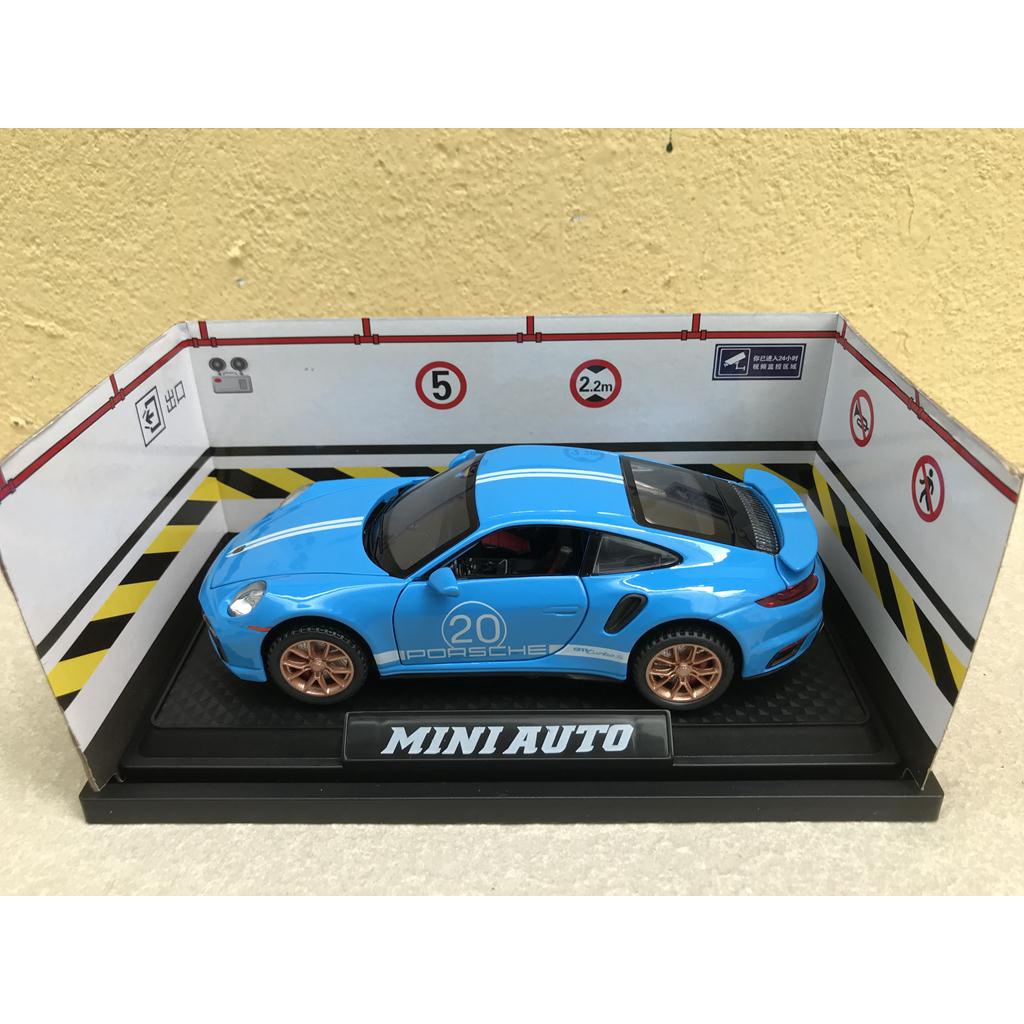 Mô hình xe Porsche 911 TurboS 1:32