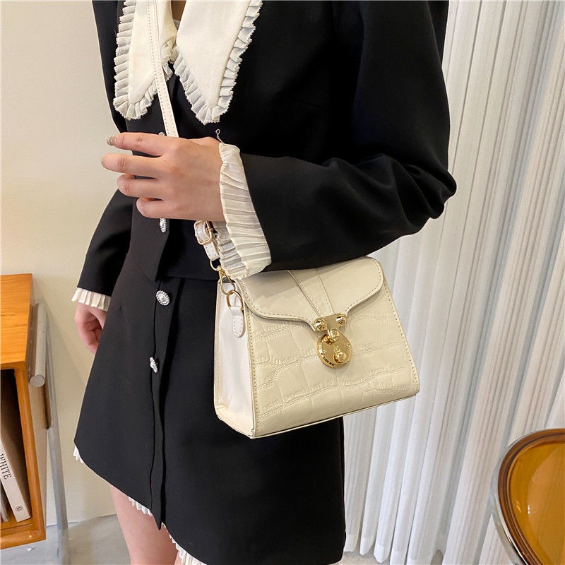 Túi Đeo Vai Hình Vuông Cỡ Nhỏ Phong Cách Phương Tây Retro Thời Trang Mới Cho Nữ