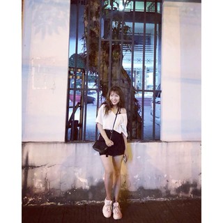 Áo croptop cổ tim siêu hot