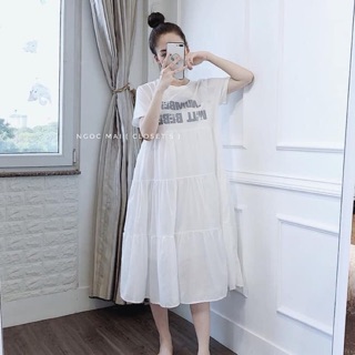 Váy xuông trắng chữ ngực