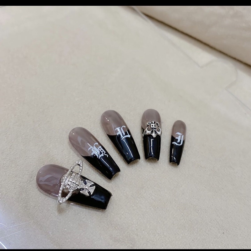 Nail box cá tính đẹp độc lạ