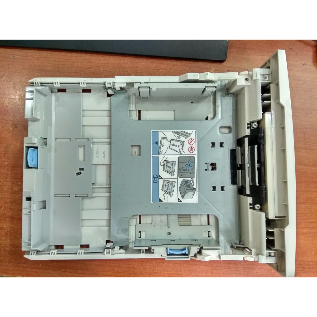 Khay Giấy vào máy in canon 3300