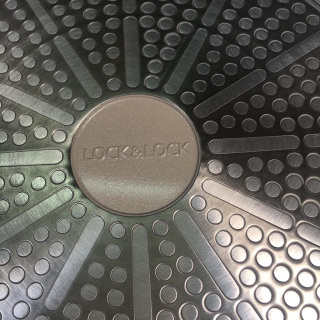 Nồi Đá 7 lớp stone phi 24cm lock&lock LCA6242D thành thấp