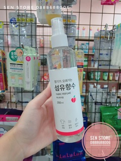 Xịt Thơm Quần Áo Fabric Perfume