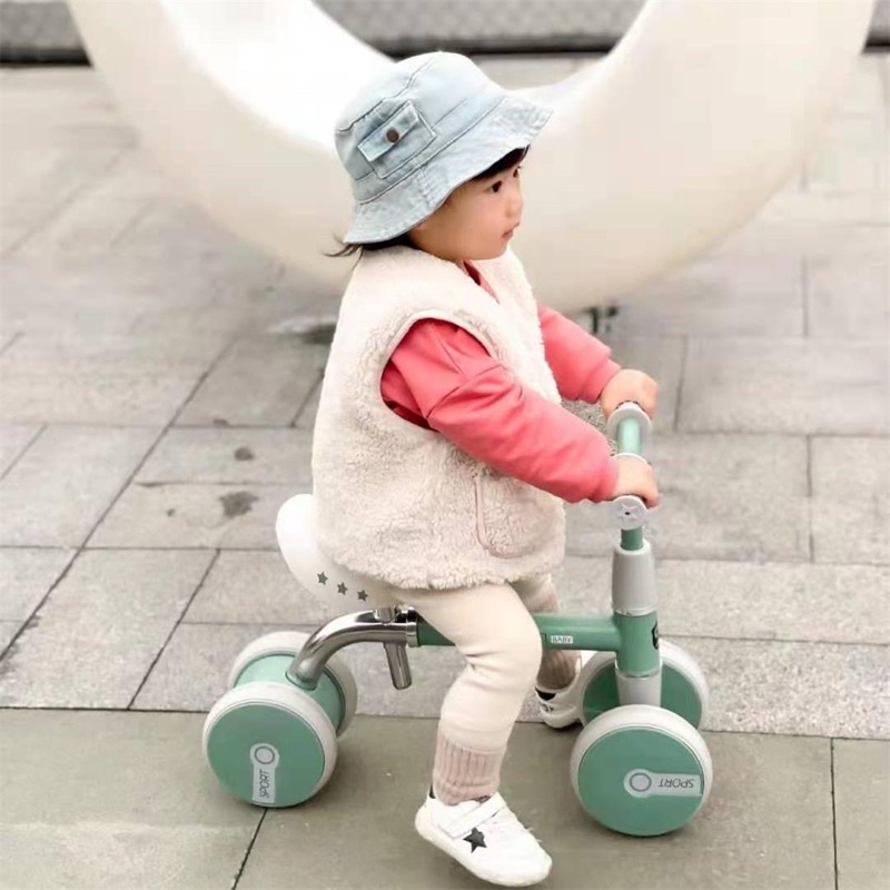 Xe chòi chân cho bé Xe thăng bằng SQUIRREL baybe điều chỉnh độ cao 10 tháng - 5 tuổi SAVAKIDS