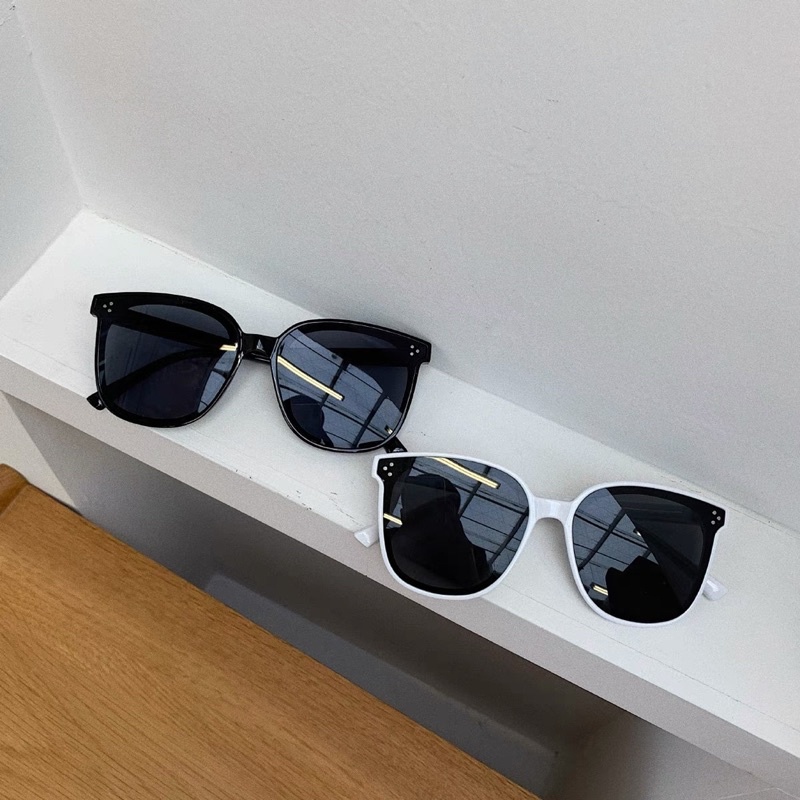 Kính mắt nam nữ gọng vuông phong cách Hàn Quốc