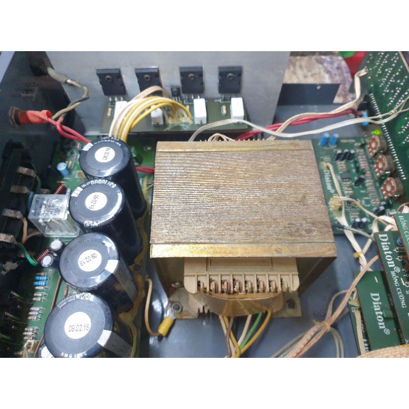 Ampli karaoke Điaton PA 203GNV (8 lớn