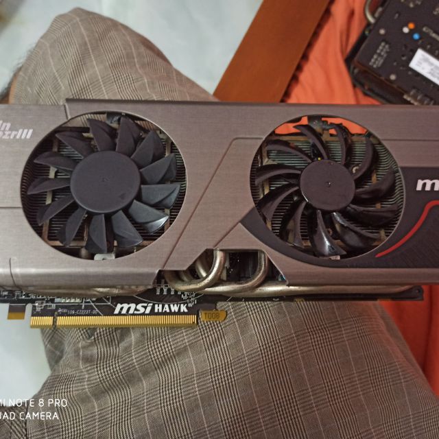 Card màn hình máy tính r7730