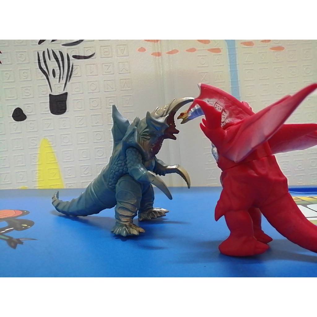 Mô hình Quái vật Super C.O.V 13cm Kaiju Ultraman Series Siêu nhân điện quang