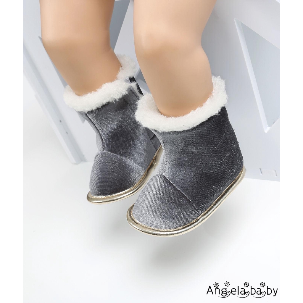 Giày bốt giữ ấm vào mùa đông cho bé gái tập đi