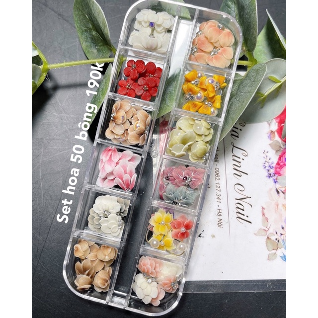 Khay hoa 50 bông gắn móng tay
