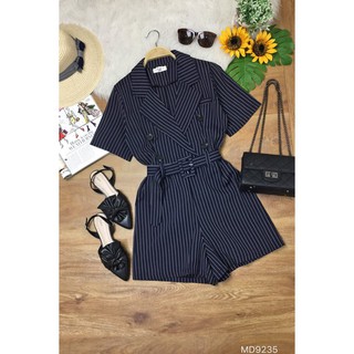 Jump cổ vest kẻ sọc phối belt vuông