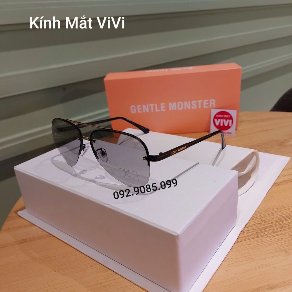 Gọng kính đổi màu - ở trong nhà màu xám ra ngoài màu đen | BigBuy360 - bigbuy360.vn