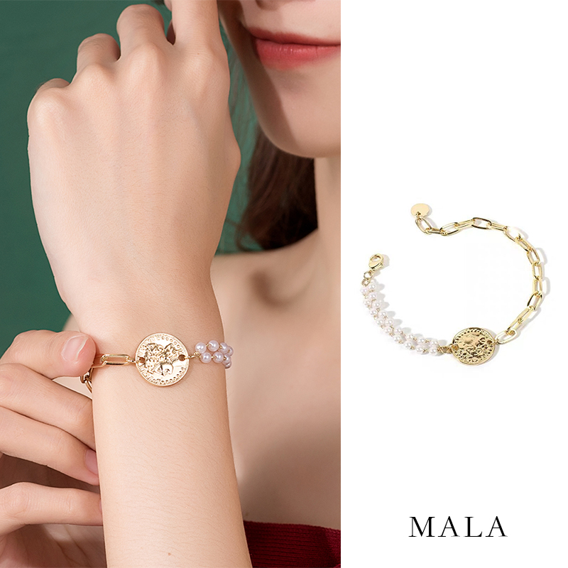 [Mã FAMAYFA giảm 10K đơn 50K] Vòng Tay Mạ Vàng Hình Chân Dung Đính Ngọc Trai Nhân Tạo Phong Cách Hàn Quốc | BigBuy360 - bigbuy360.vn