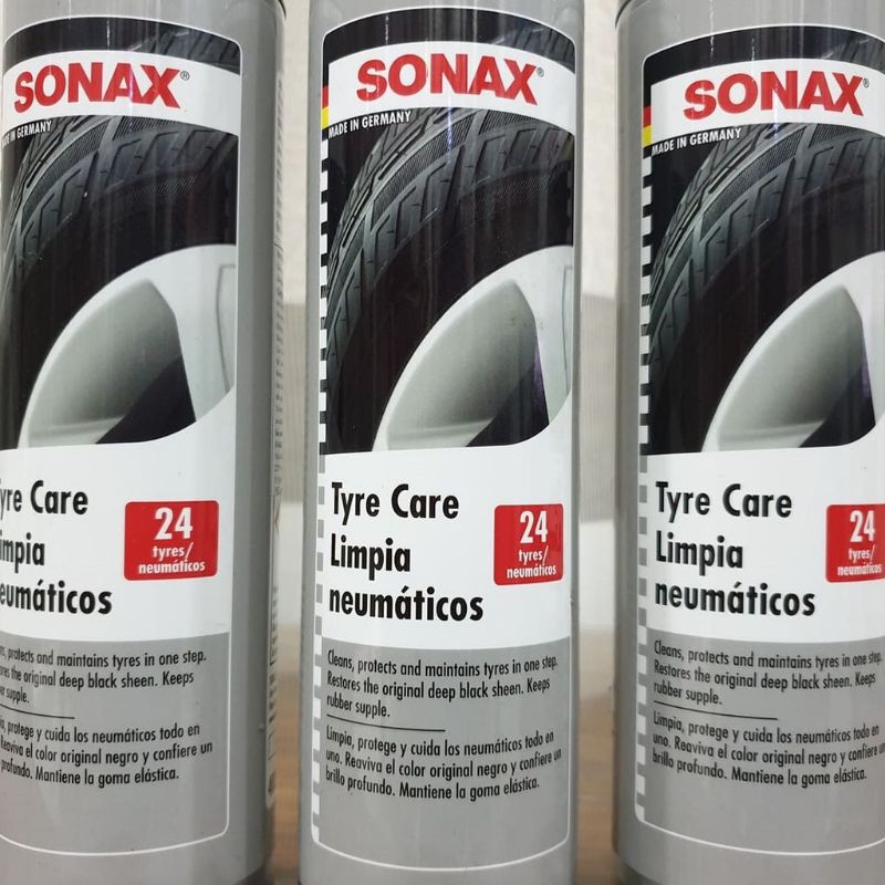 Làm đen bóng, bảo dưỡng lốp xe cao su mềm mại dạng bọt 300ml - Sonax tyre care