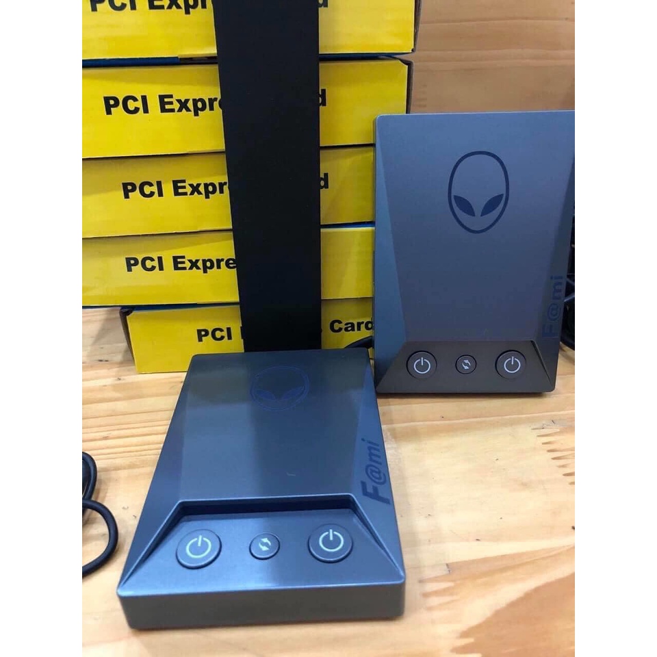 Nút Nguồn Đa Năng Fami Tròn Dán Kèm Giá Treo Tai Nghe Sử Dụng Cho Phòng Game Nét