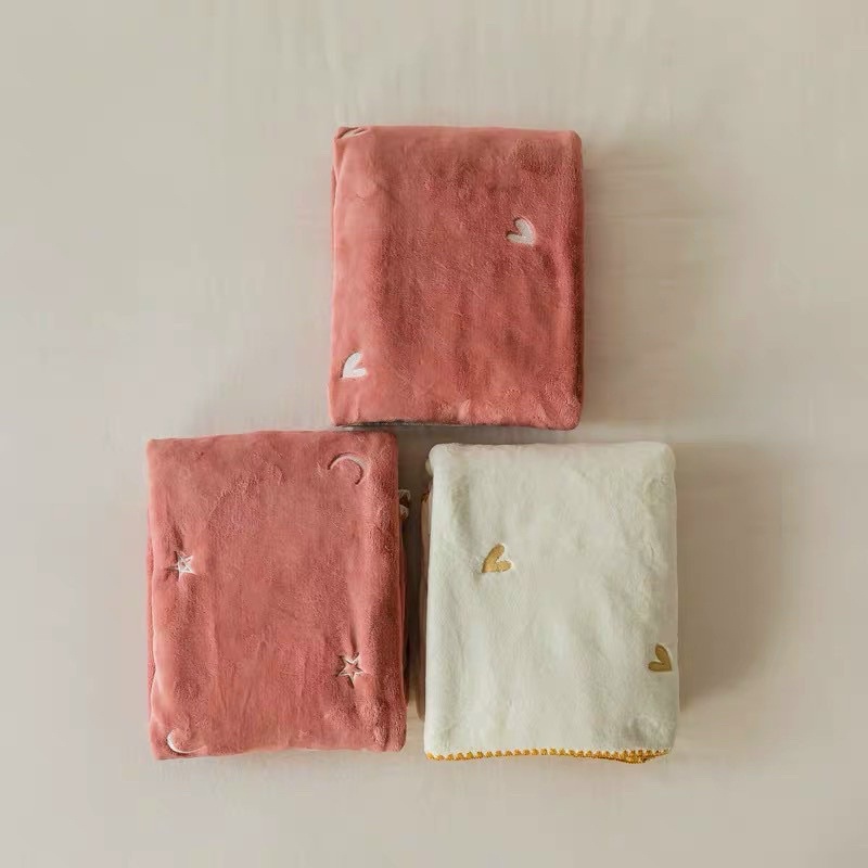 Chăn Tuyết San Hô (Size m5-2m) Chất Mềm Nhẹ Ấm Áp_ shinbedding