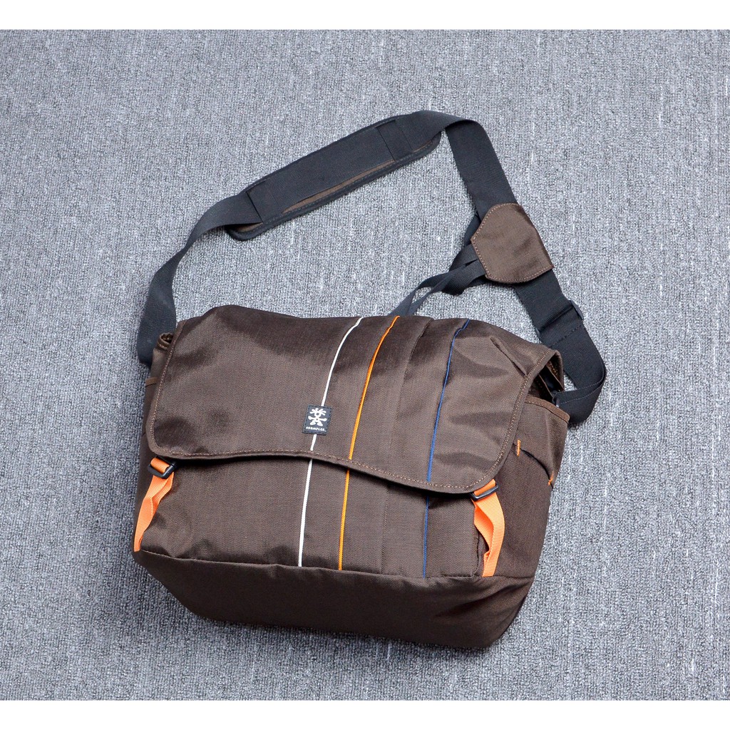 Túi máy ảnh size lớn Crumpler Jackpack 9000 có ngăn để laptop