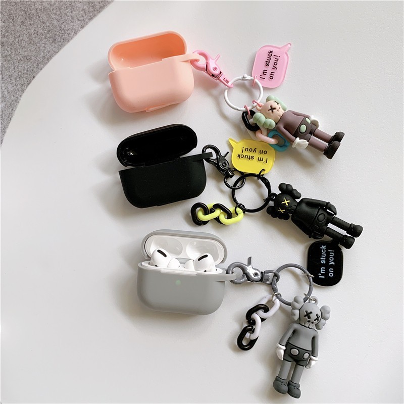 Combo Ốp airpods 1/2/Pro KAWS siêu ngầu và móc khoá