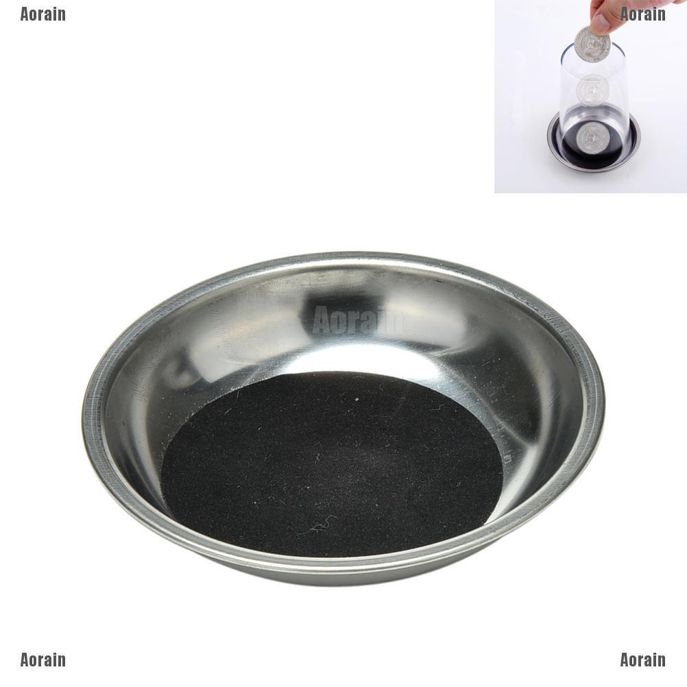 Cốc Thủy Tinh Được Sử Dụng Như Một Con Giáp